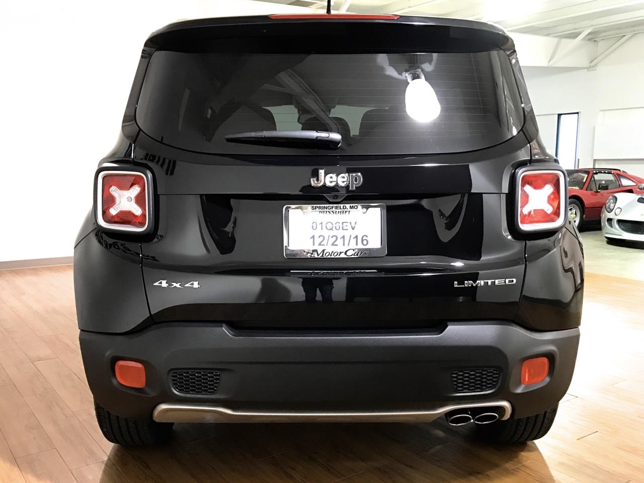 car model of vin by Jeep Renegade 4x4 2017 Limited