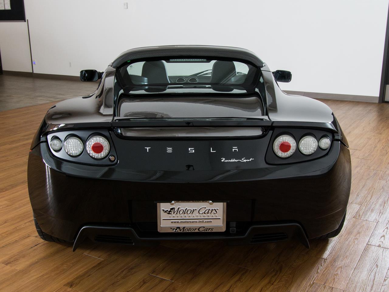 Tesla roadster sport 2011