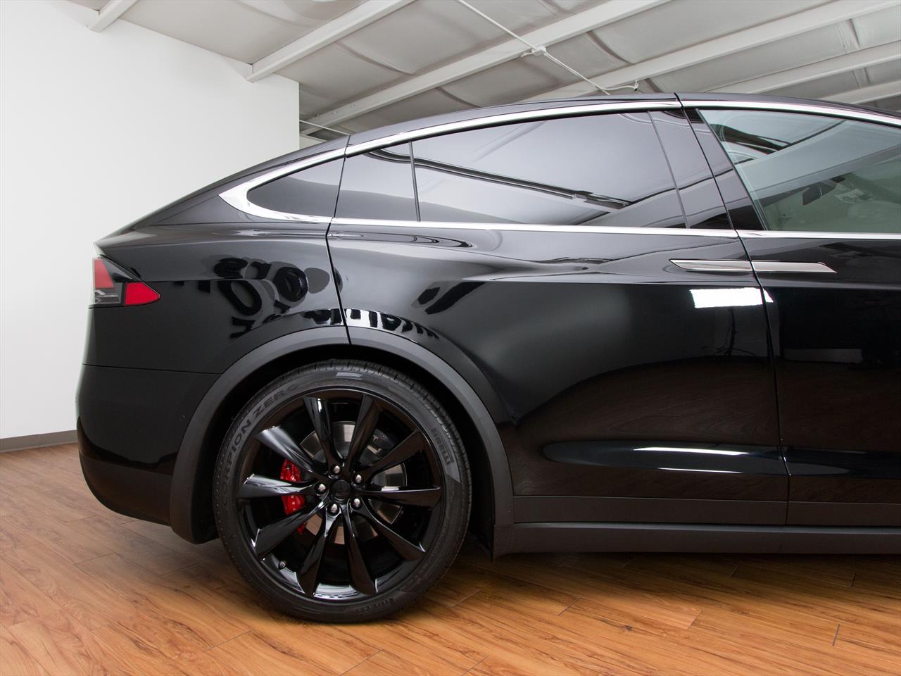 2016 Tesla Model X P90D Signature